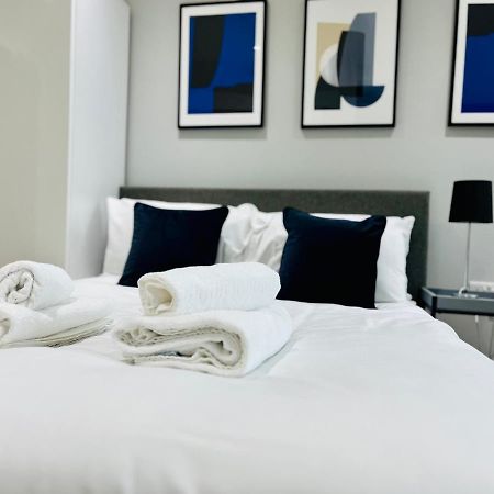 Lovely Studio Apartment With Free Parking Included! Manchester Zewnętrze zdjęcie
