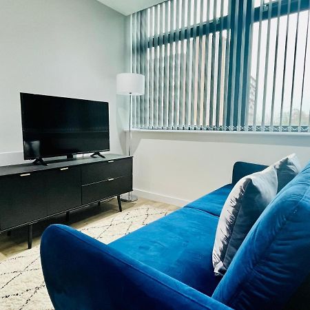 Lovely Studio Apartment With Free Parking Included! Manchester Zewnętrze zdjęcie