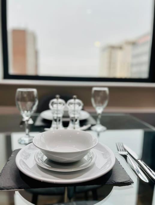Lovely Studio Apartment With Free Parking Included! Manchester Zewnętrze zdjęcie